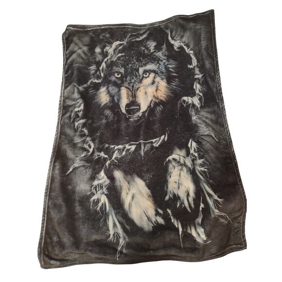 Wolf Small throw blanket 37x27 Cozy - Picture 1 of 3